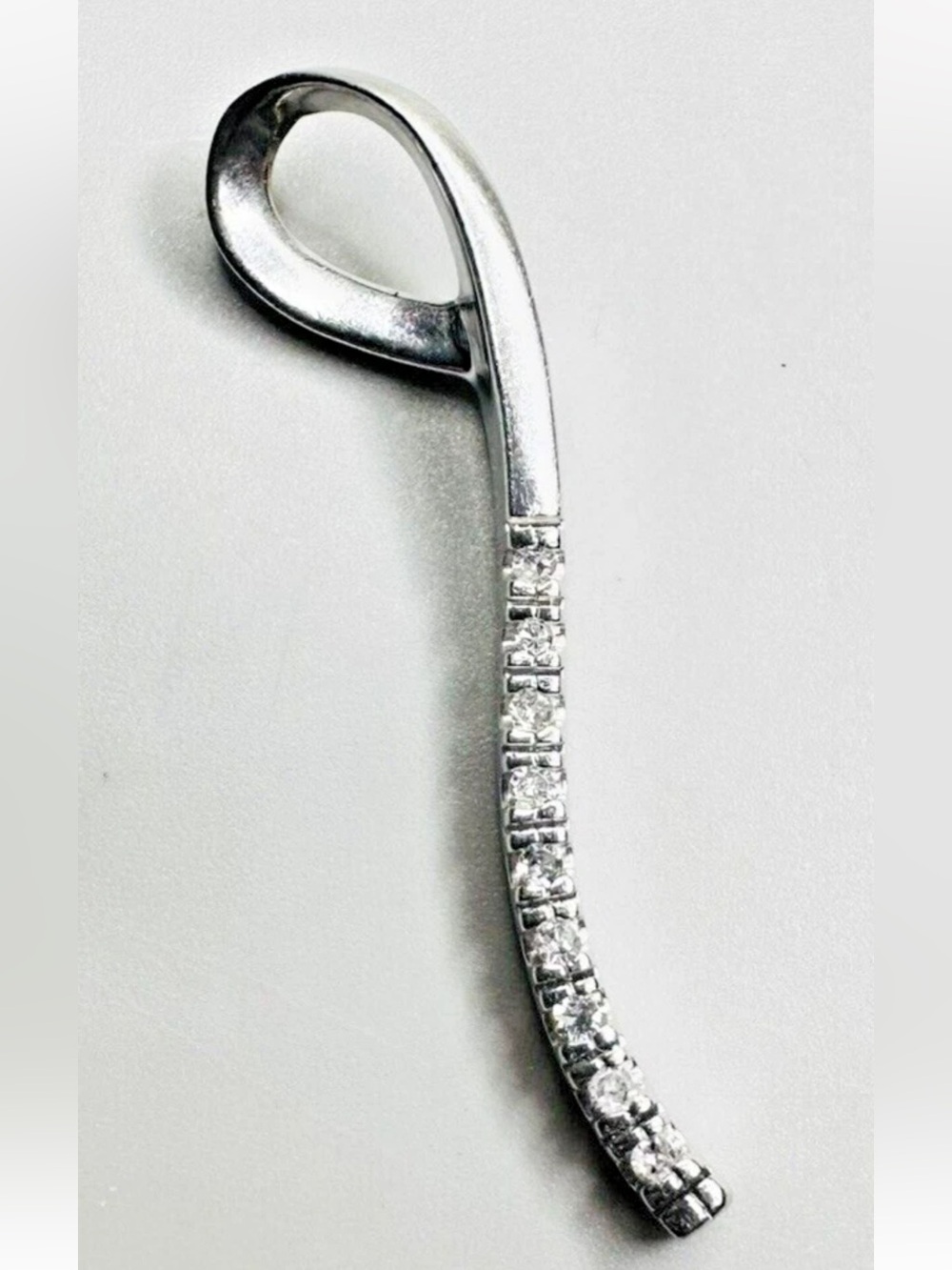 10k White Gold Journey Diamond Pendant